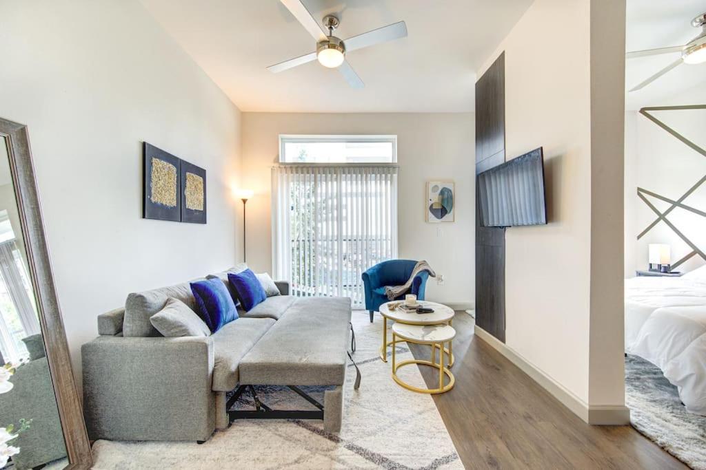 Appartement Trendy Downtown 1Bd/Freeparking/Wi-Fi/Pool à Houston Extérieur photo
